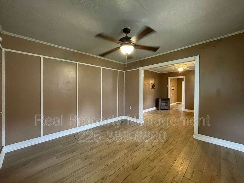 37363 Cornerview Rd - Photo 4 of 19