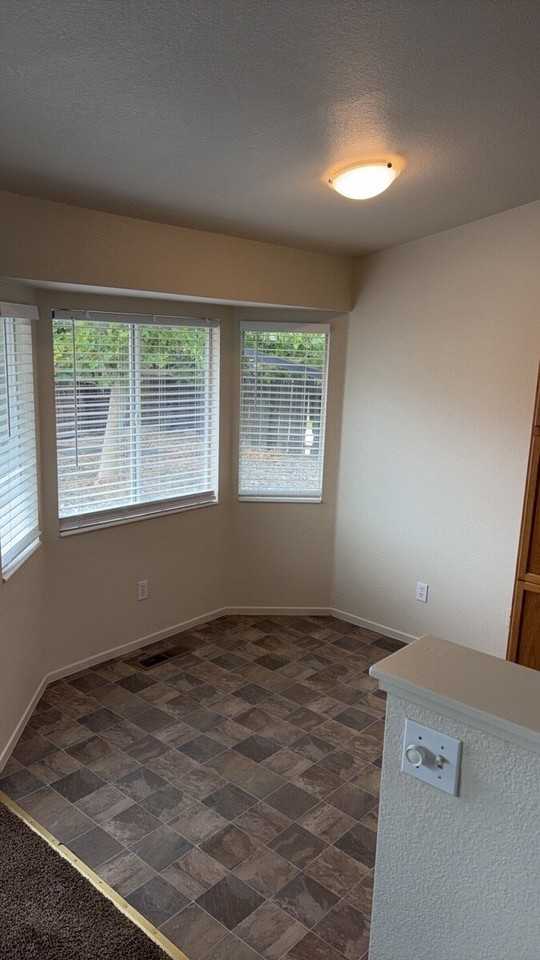 8011 Big River Dr - Photo 4 of 15