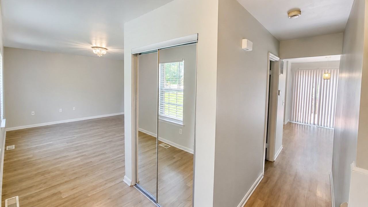 4105 Farmer Pl - Photo 2 of 29