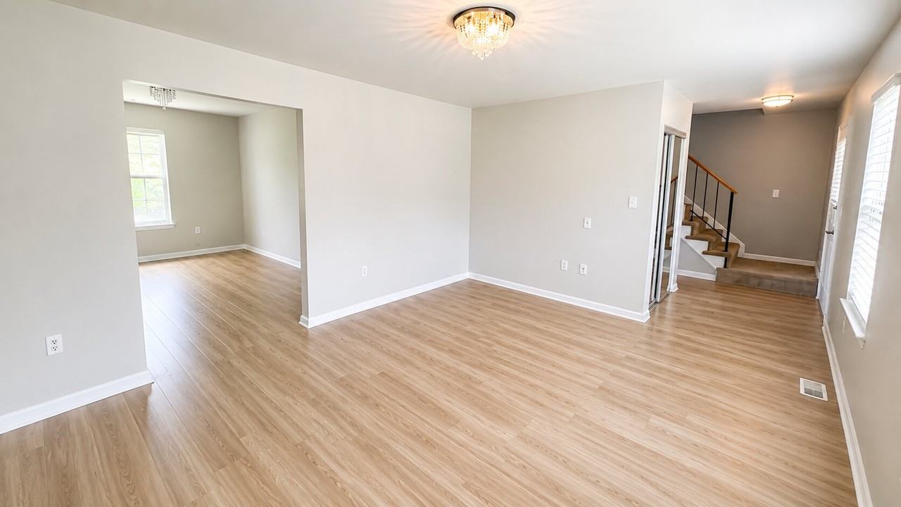 4105 Farmer Pl - Photo 4 of 29