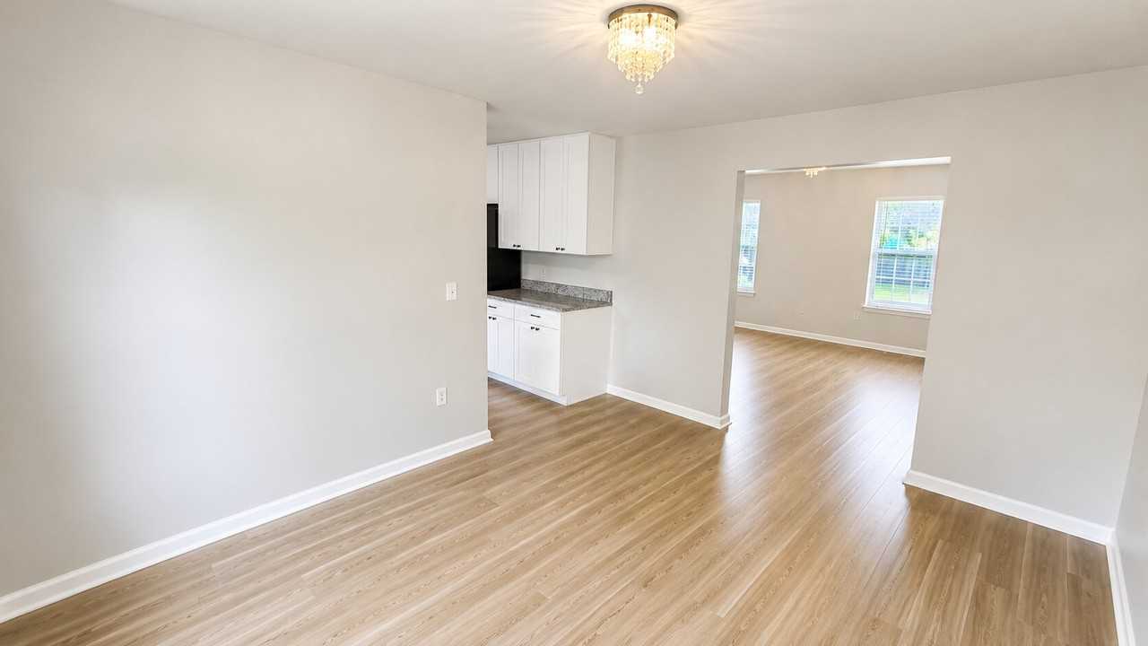4105 Farmer Pl - Photo 6 of 29