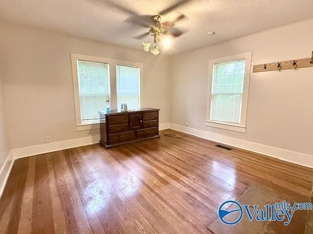 2415 Virginia Blvd Nw - Photo 4 of 9