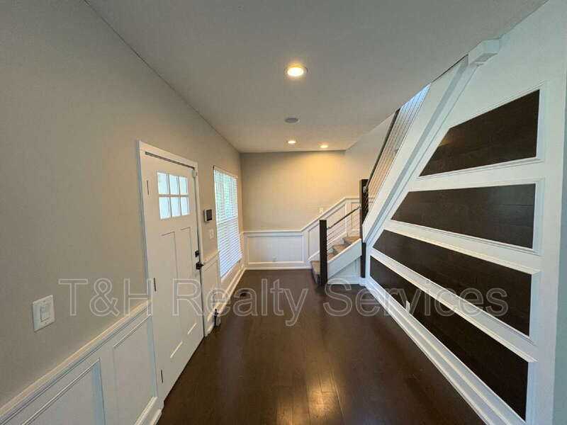 3101 N New Jersey St - Photo 5 of 21