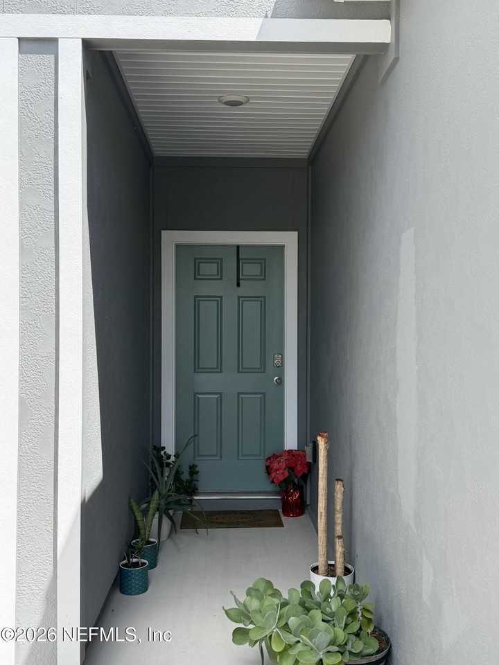 947 Rivertree Pl - Photo 4 of 40