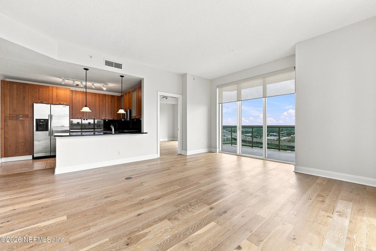 1431 Riverplace Blvd #2201 - Photo 3 of 50