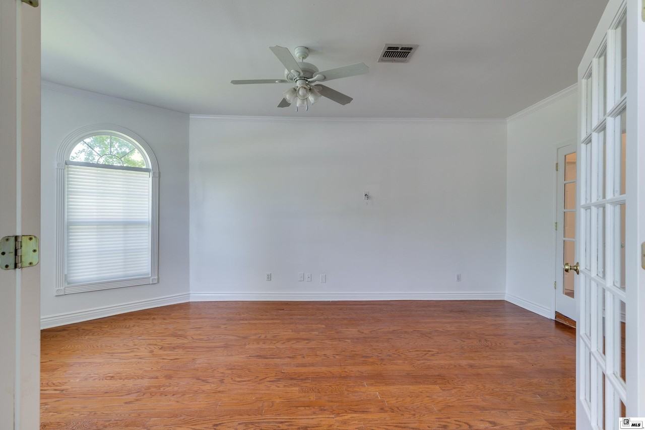 2829 W Deborah Dr - Photo 6 of 32