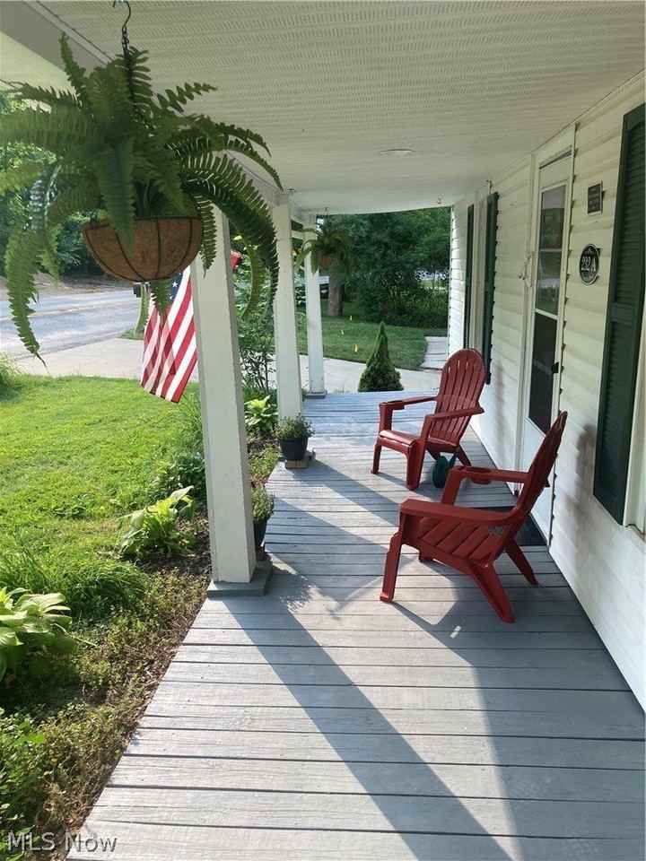232 Chagrin Blvd - Photo 2 of 20