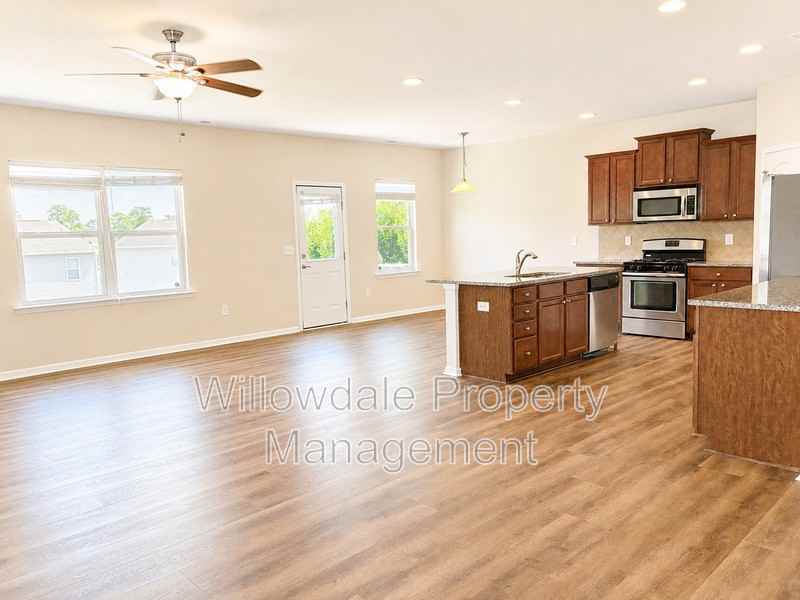 2618 Tummel Ln - Photo 5 of 25