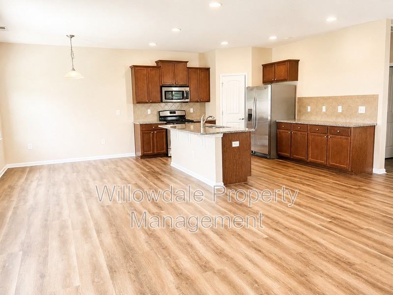 2618 Tummel Ln - Photo 6 of 25
