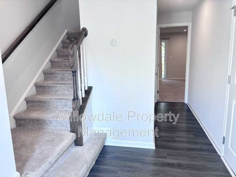 1226 Lizer Rd - Photo 3 of 10