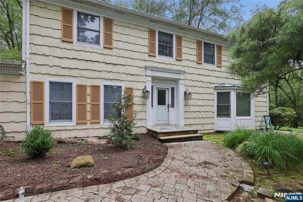 1 Frasco Ln - Photo 2 of 41