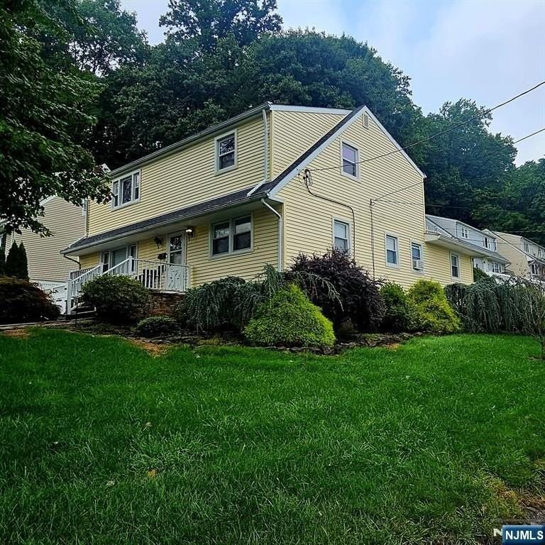 19 Knoble Pl #2ndFL - Photo 2 of 3