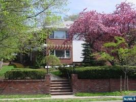 featured image of 431 Grand Ave #11