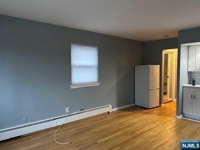 431 Grand Ave #11 - Photo 4 of 6