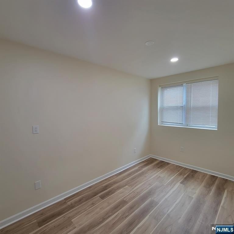 228 Orchard St #1 - Photo 7 of 15