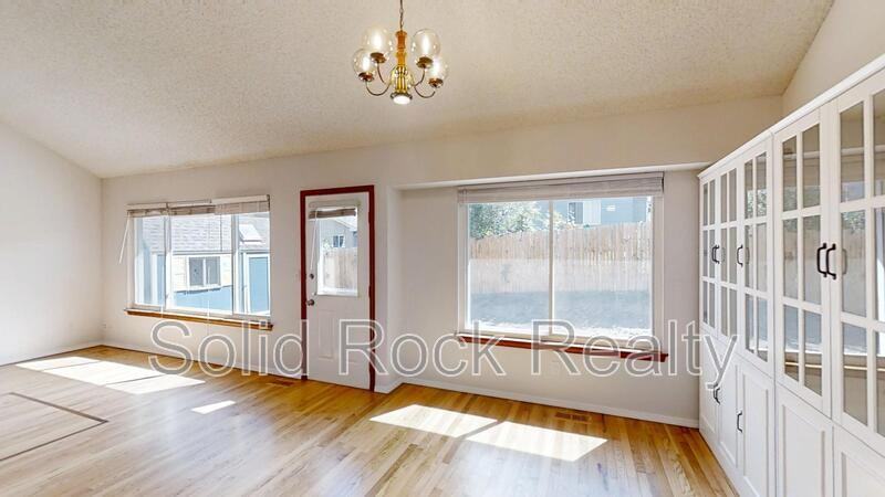 3483 Mountainside Dr - Photo 6 of 25