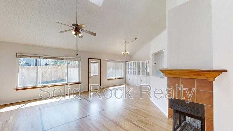 3483 Mountainside Dr - Photo 7 of 25