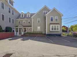 featured image of 198 Islington St #2