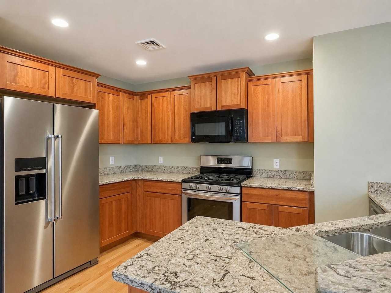 198 Islington St #2 - Photo 5 of 23