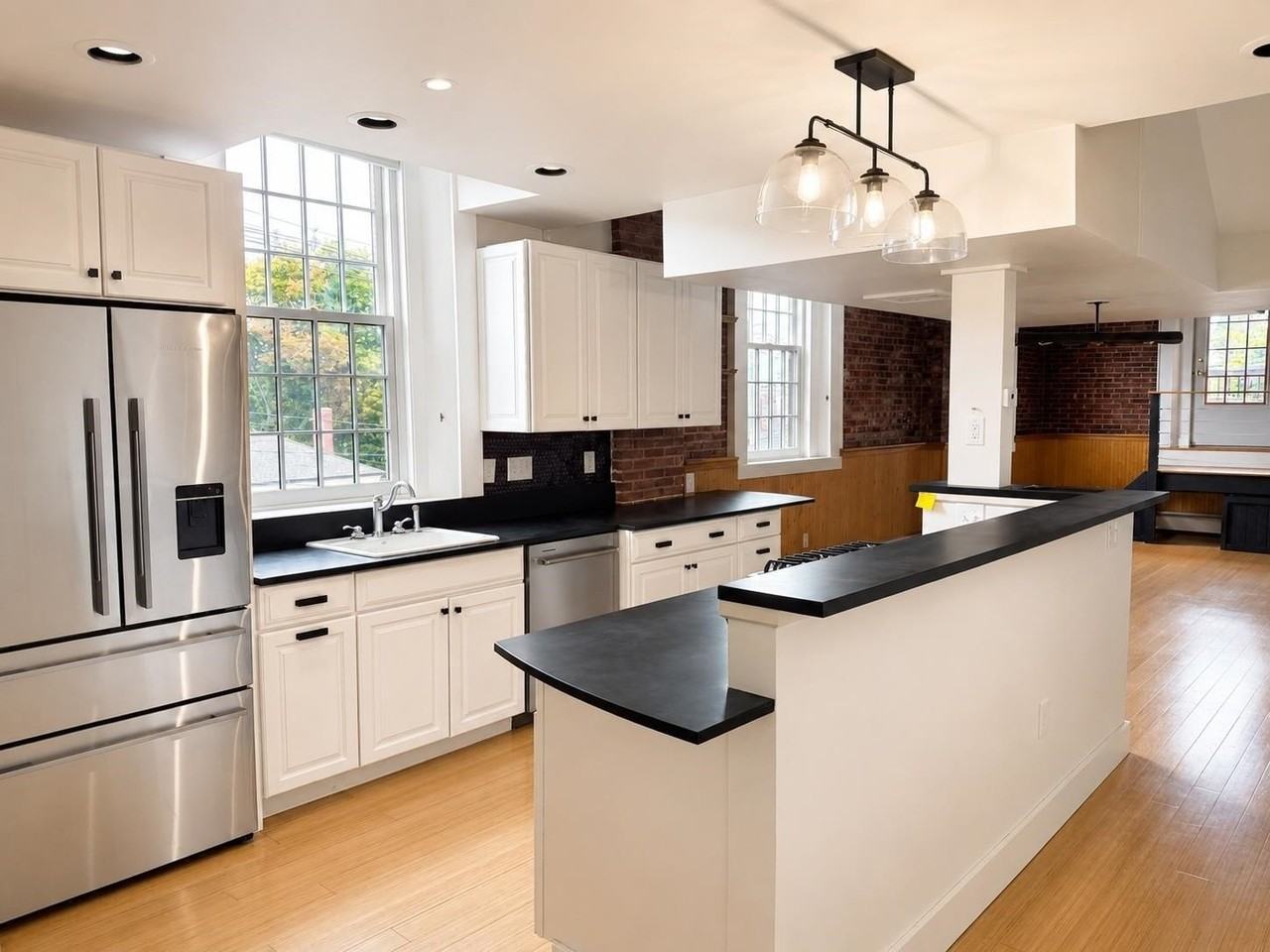 348 Maplewood Ave #4 - Photo 2 of 23