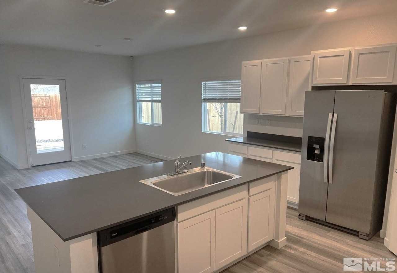 1780 Timberland Dr - Photo 3 of 16