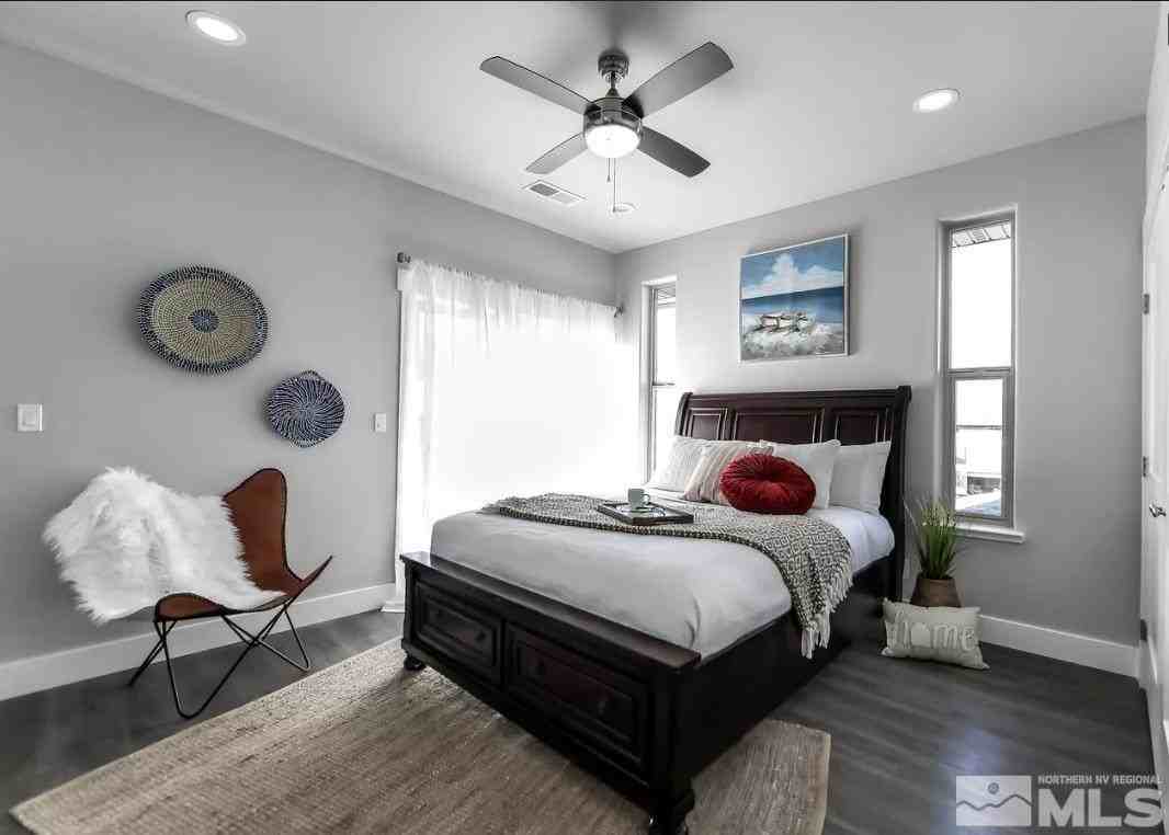 710 Bluffs Ct Unit 102 - Photo 5 of 7