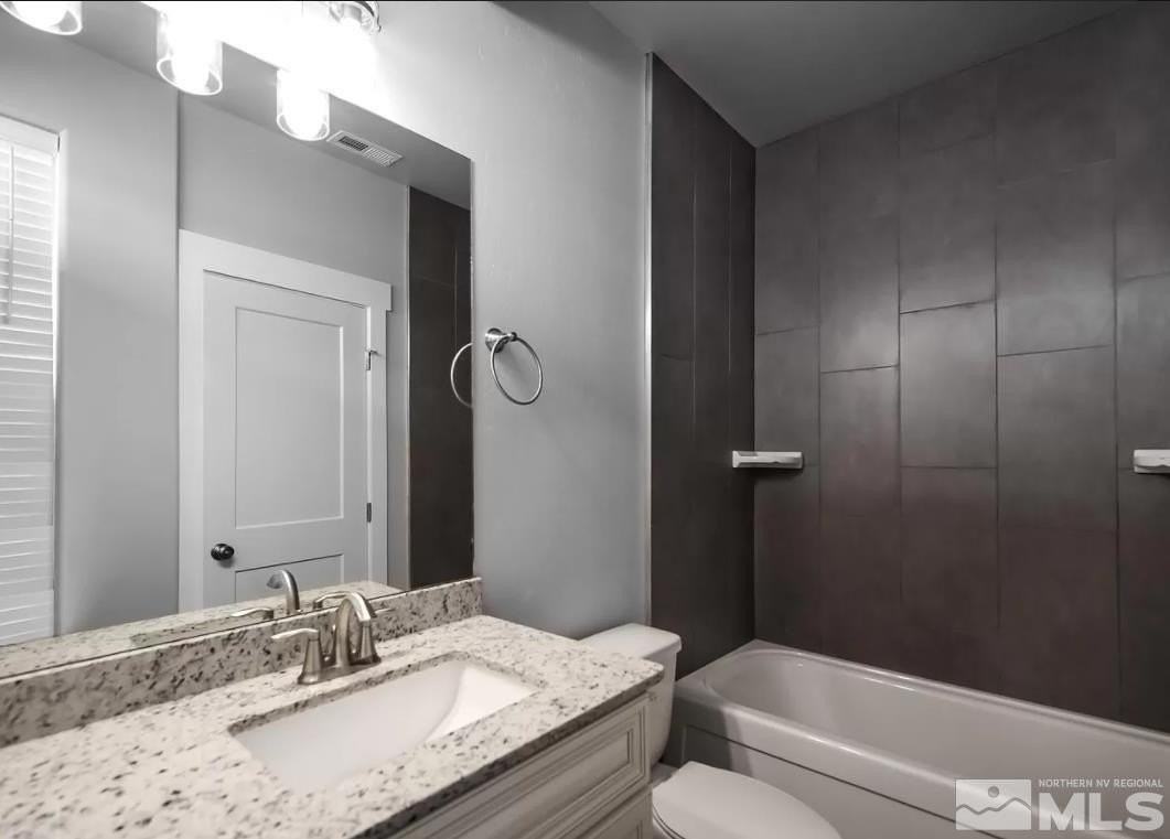 710 Bluffs Ct Unit 102 - Photo 7 of 7