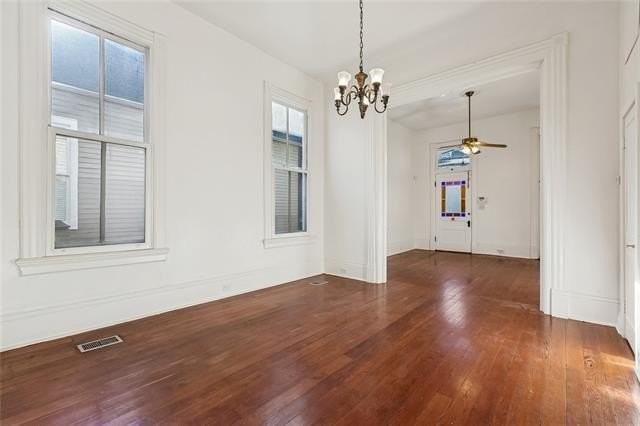 4935 Constance St - Photo 5 of 16