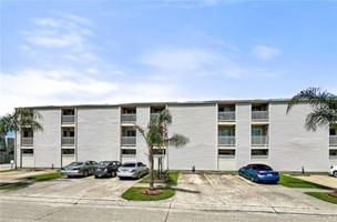 featured image of 2330 Edenborn Ave #116