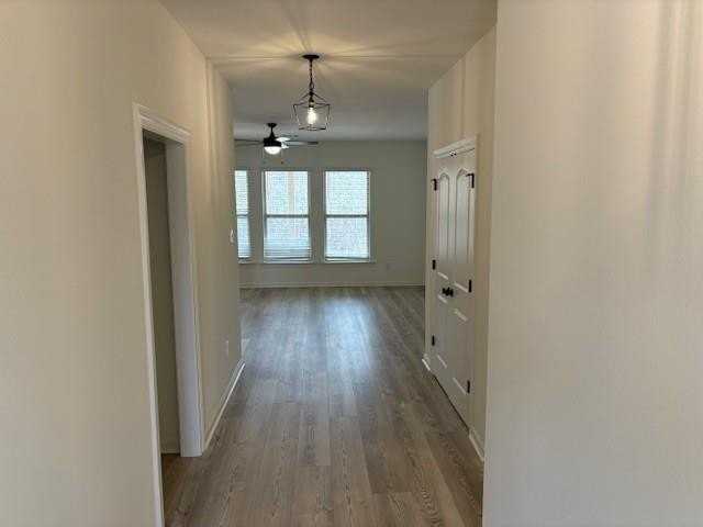21433 Lake Pontchartrain Dr - Photo 2 of 12