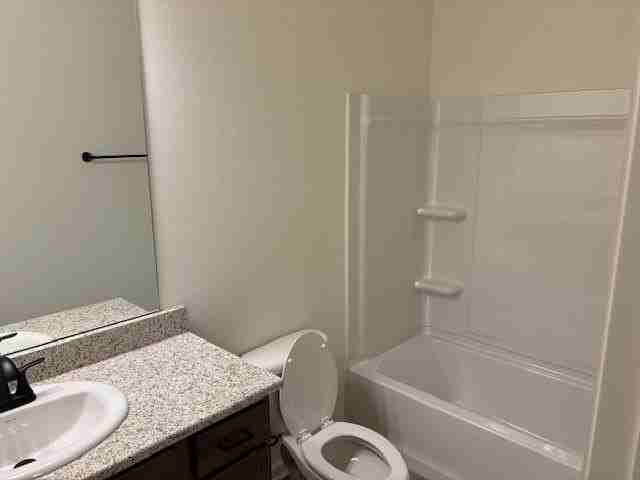 21433 Lake Pontchartrain Dr - Photo 5 of 12