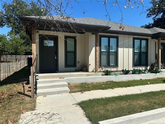 805 N Ridgeway St #B - Photo 2 of 37