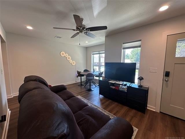 805 N Ridgeway St #B - Photo 5 of 37