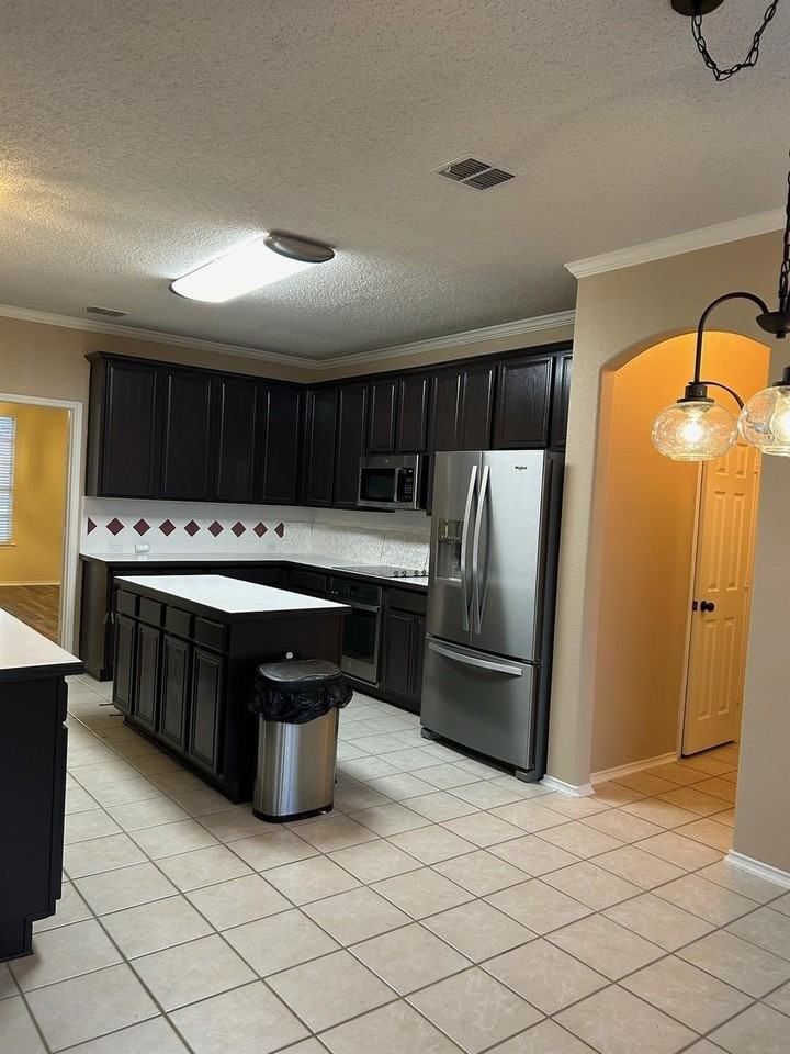 3604 Mason Dr - Photo 6 of 13