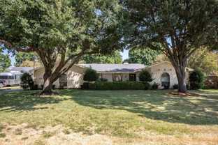 2108 Forest Hills Rd - Photo 1 of 1