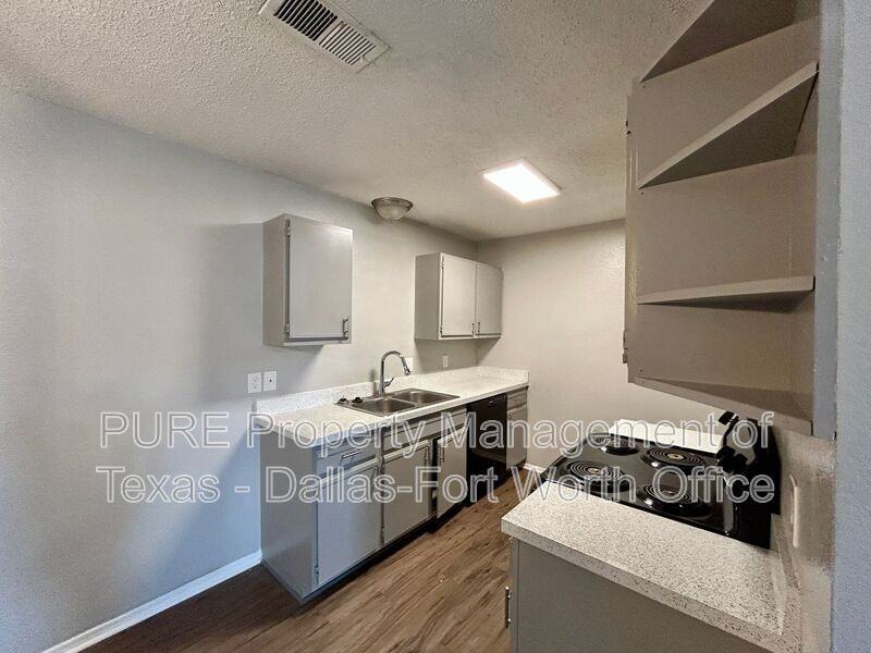 7514 Connie Ln - Photo 5 of 26