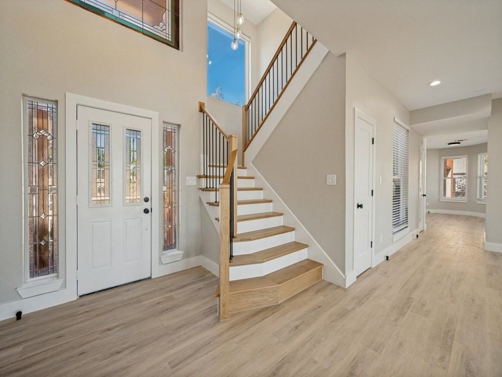 10519 Buccaneer Pt - Photo 4 of 40