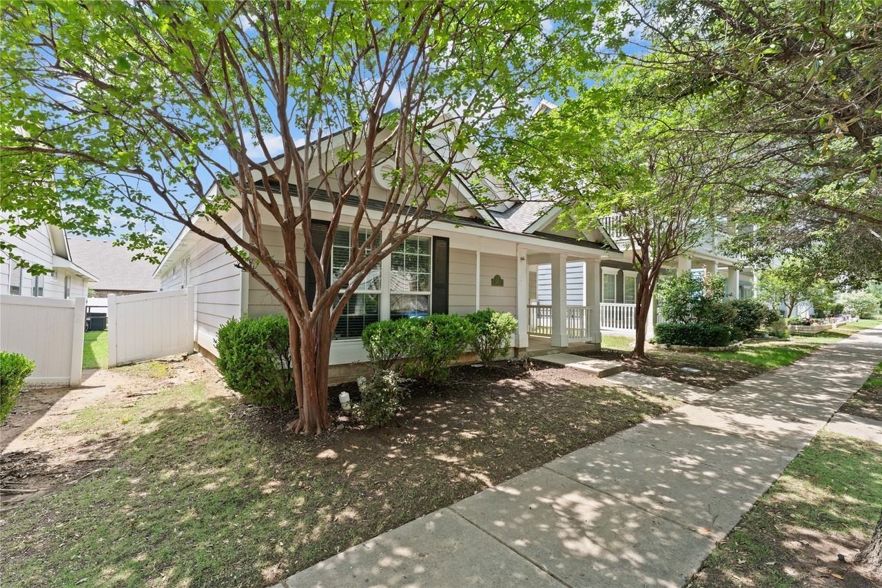 1218 Chattahoochee Dr - Photo 3 of 21