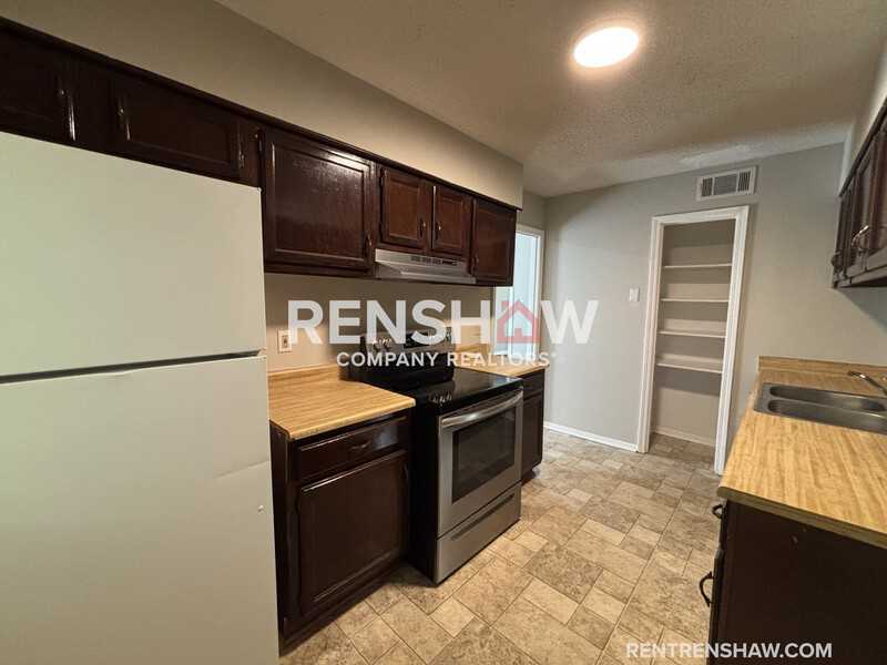 3976 Twin Lakes Dr - Photo 2 of 19