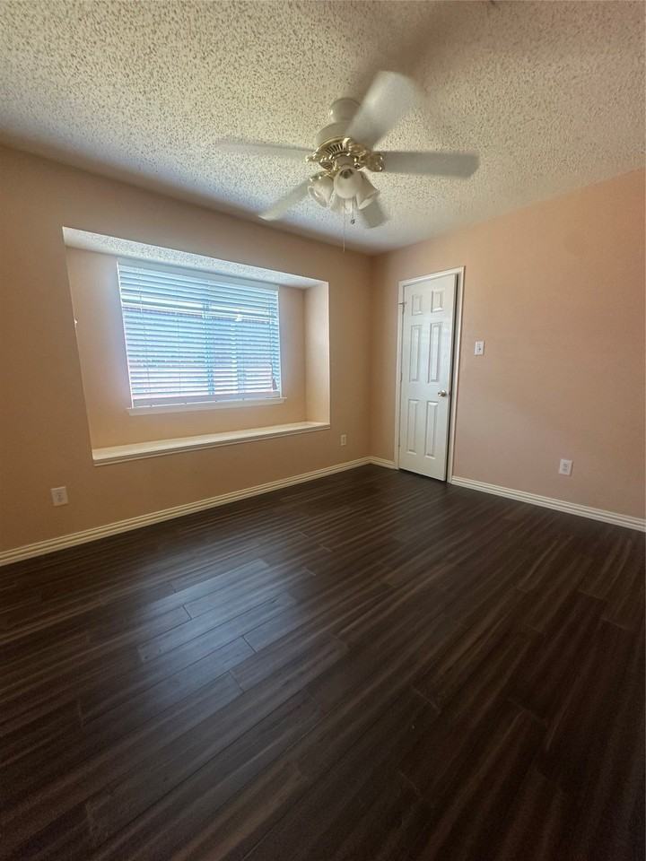 6705 Cambrian Way - Photo 7 of 15