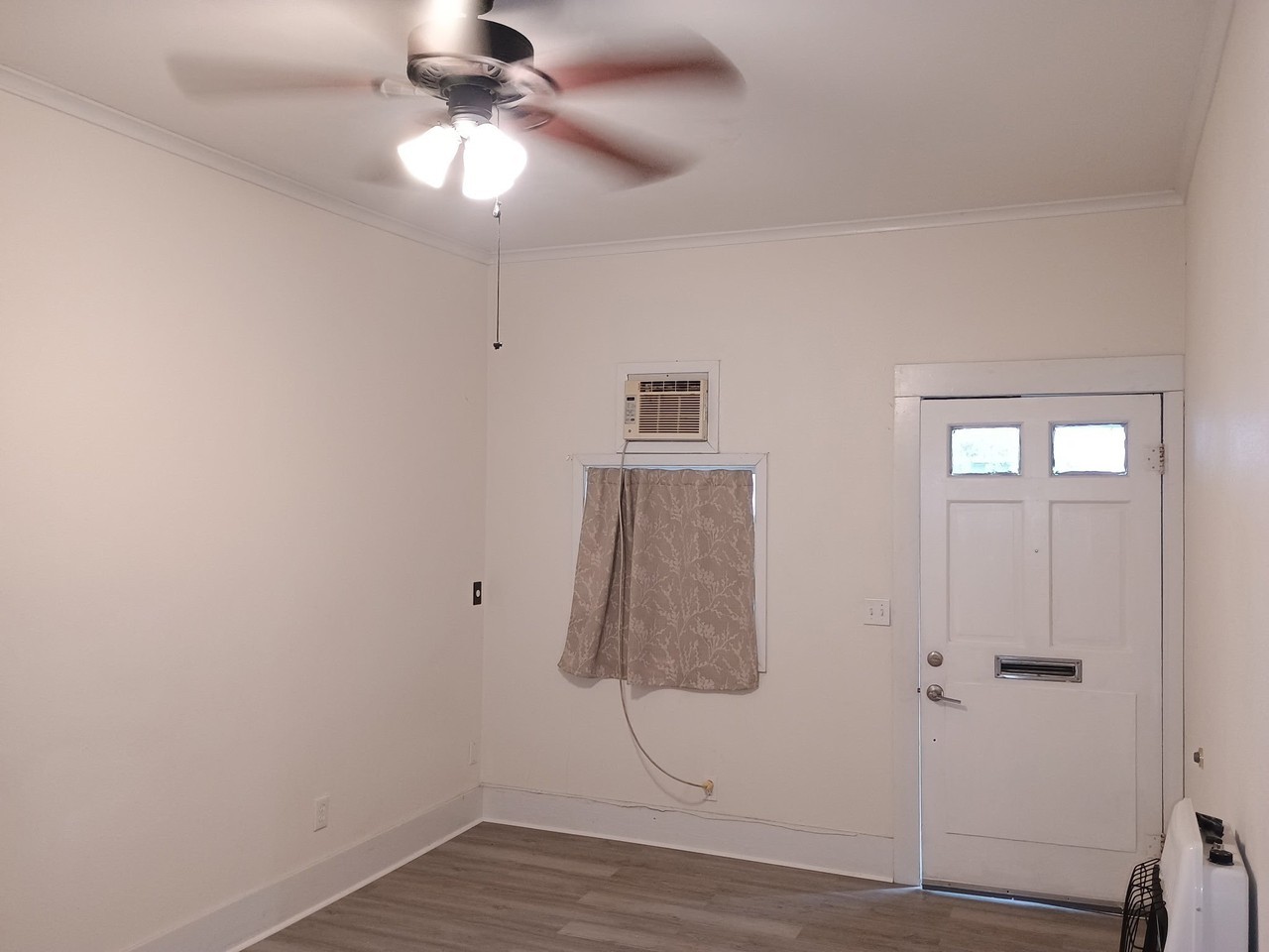 310 Monroe St - Photo 3 of 10