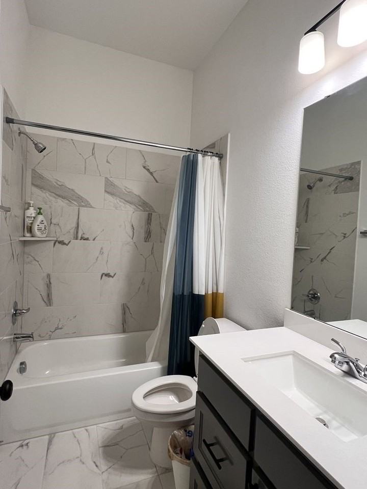 2524 Lafayette Dr - Photo 6 of 36