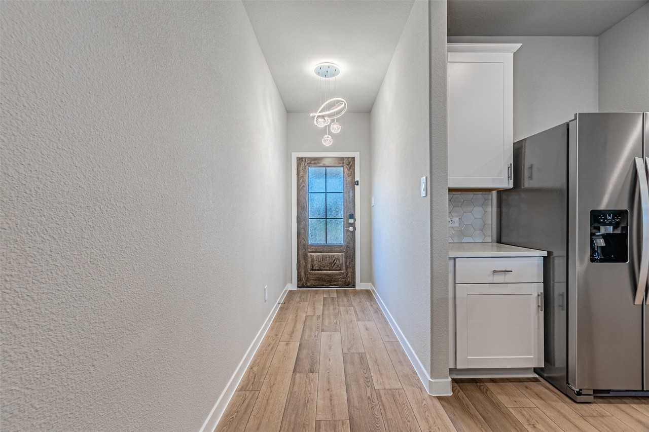 6005 Alderton Dr - Photo 5 of 35
