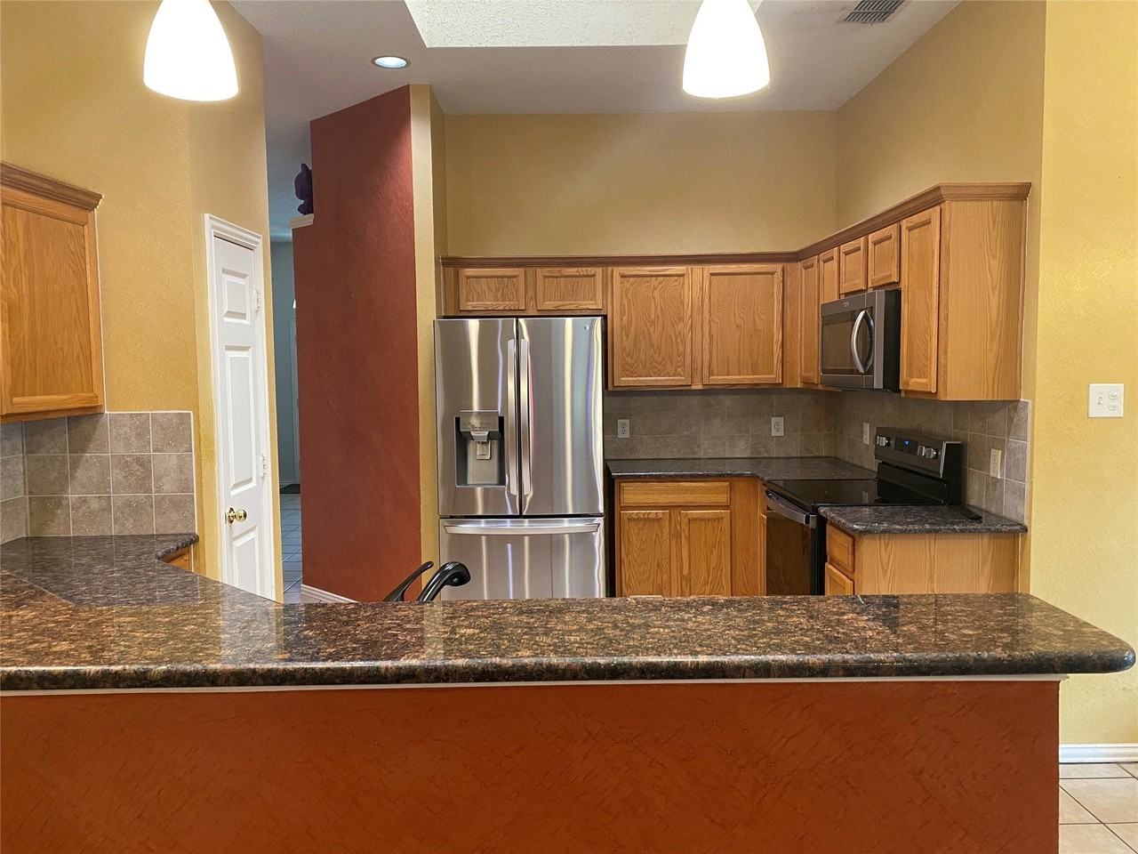 6005 Jewel Dr - Photo 2 of 11