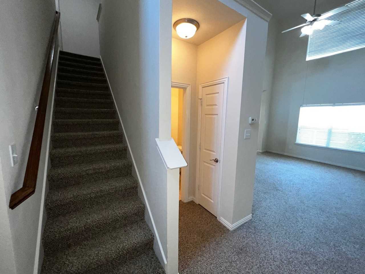 8734 Manhattan Ave - Photo 2 of 14