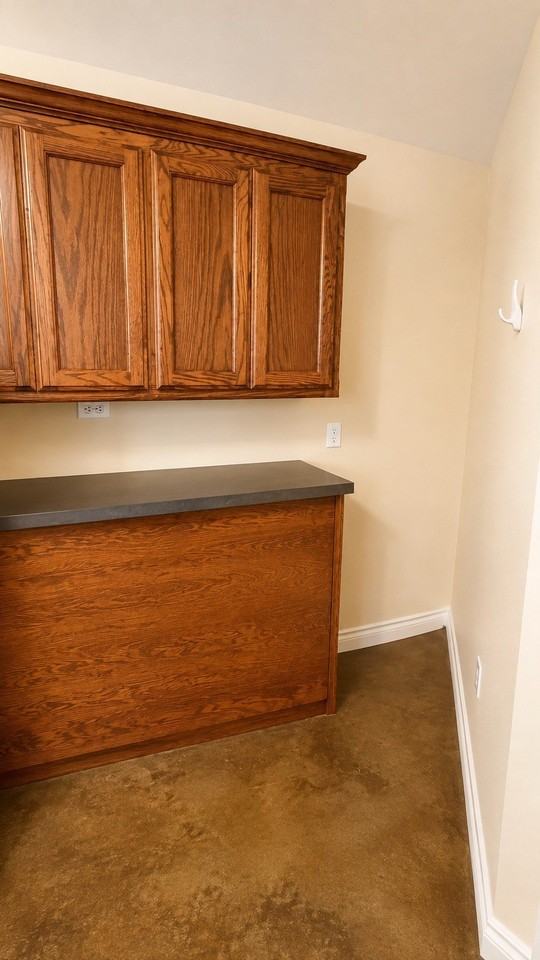 2450 Union Ln - Photo 4 of 23