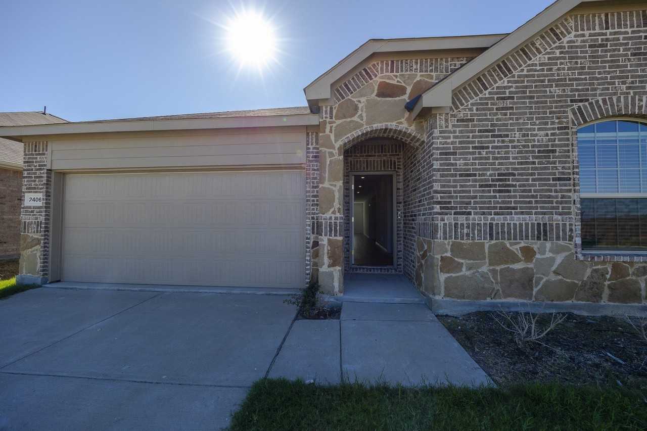 2406 Bold Venture Dr - Photo 3 of 37