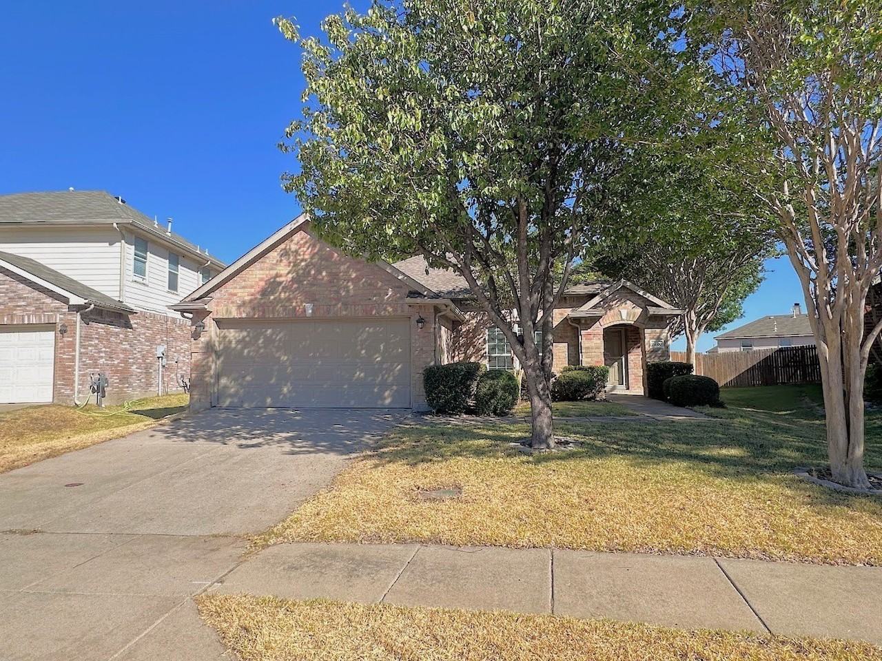 9220 Lenox Dr - Photo 2 of 23
