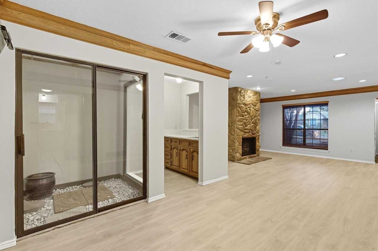 4020 San Mateo Dr - Photo 3 of 15