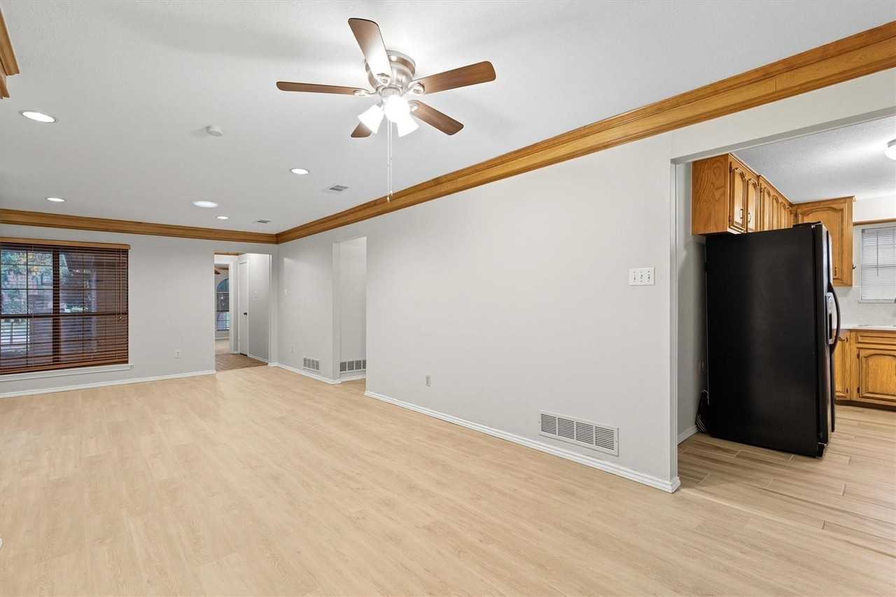 4020 San Mateo Dr - Photo 5 of 15